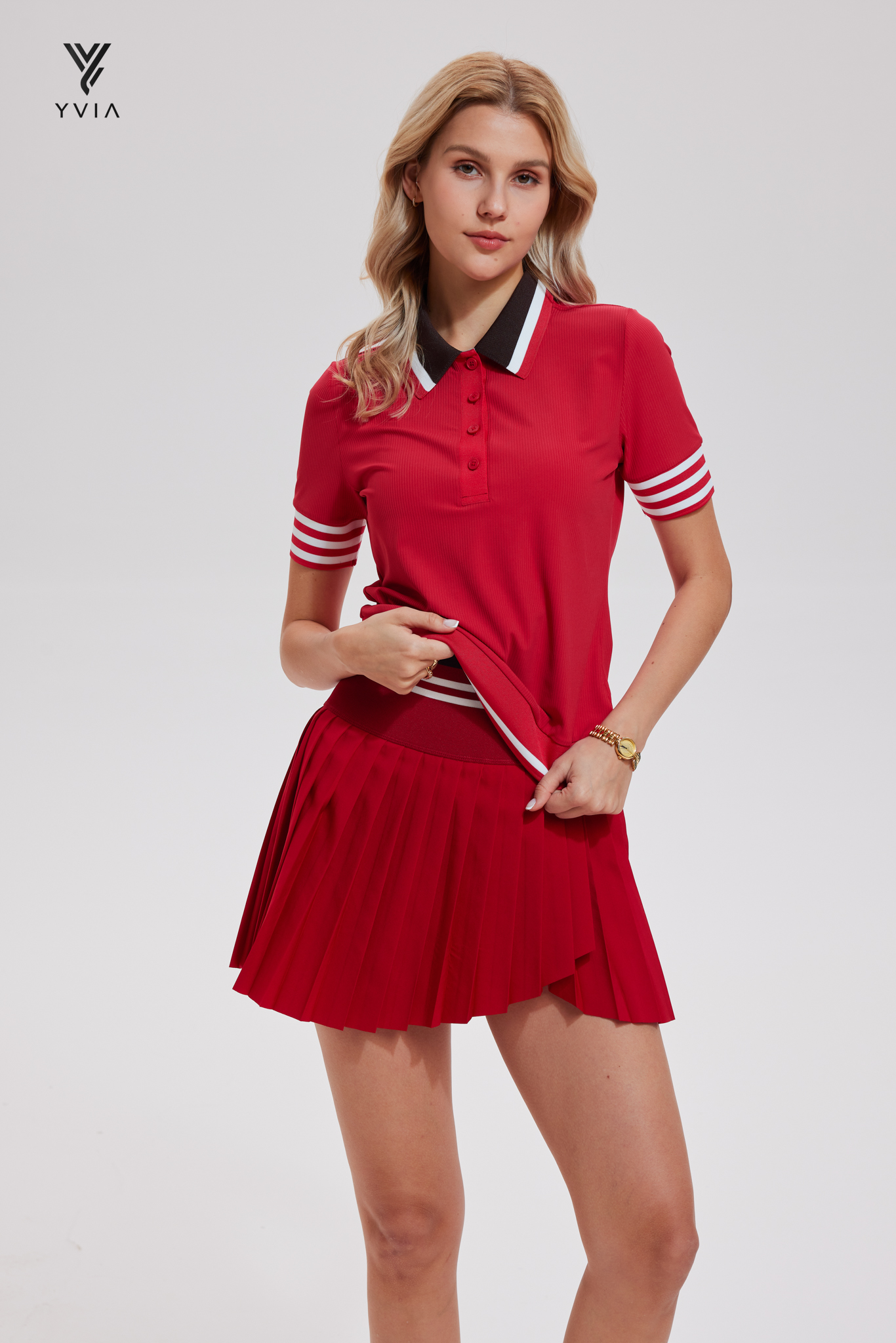 Áo Polo điểm nhấn ở tay 3 sọc
